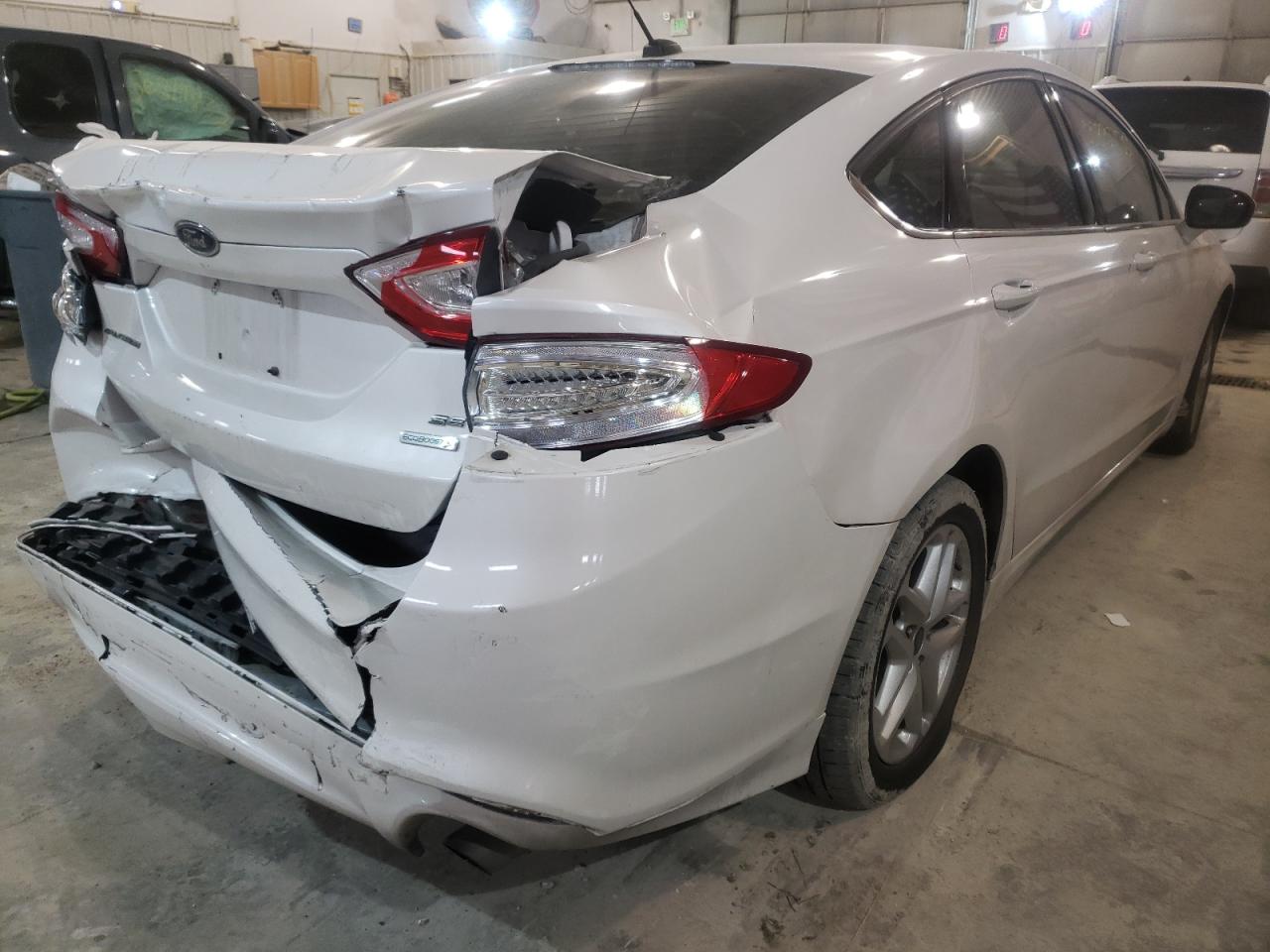 Photo 4 from auction – 2014 FORD FUSION SE with VIN 3FA6P0HD4ER111080