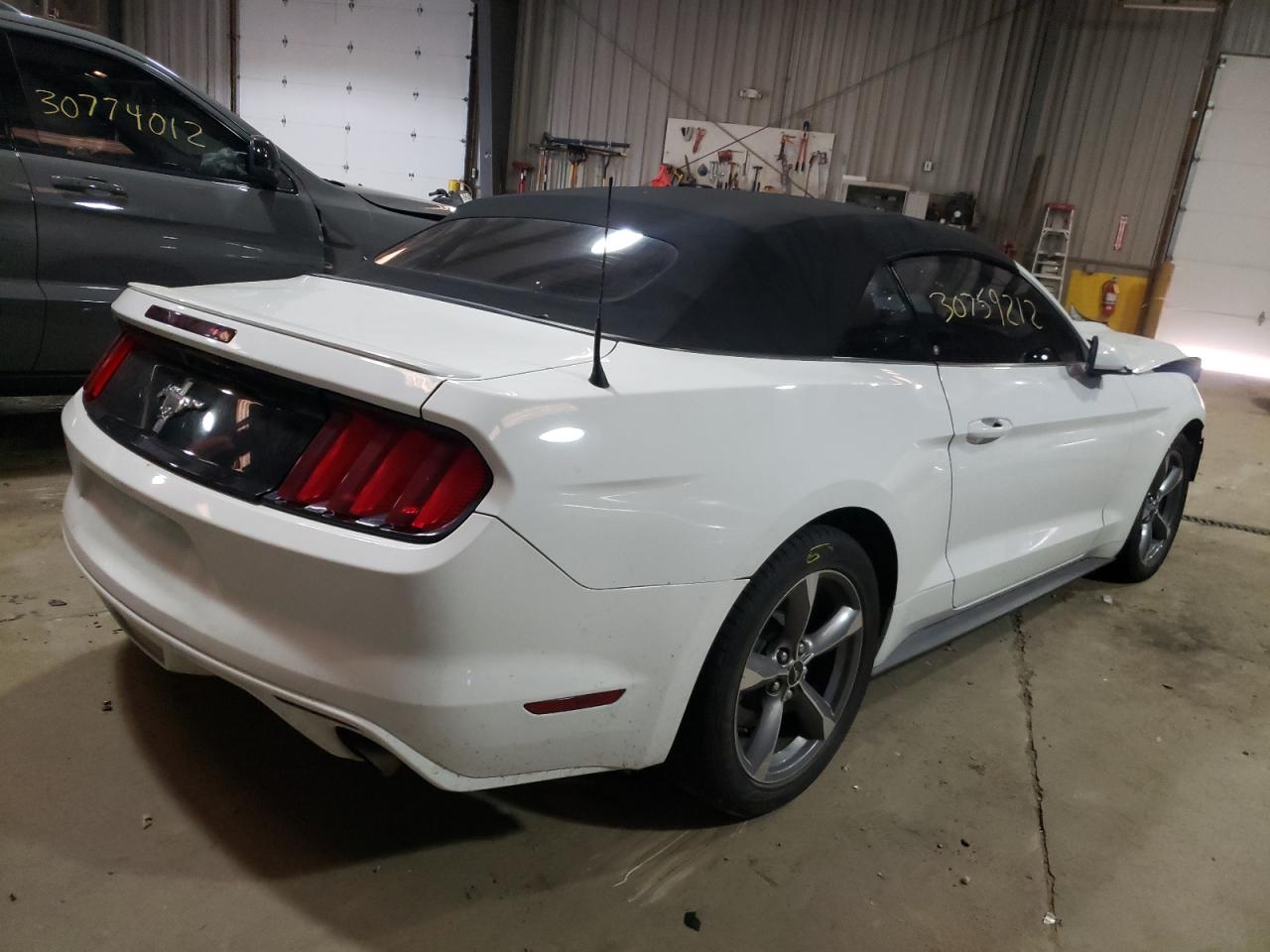 Photo 4 from auction – 2016 FORD MUSTANG with VIN 1FATP8EM6G5280240