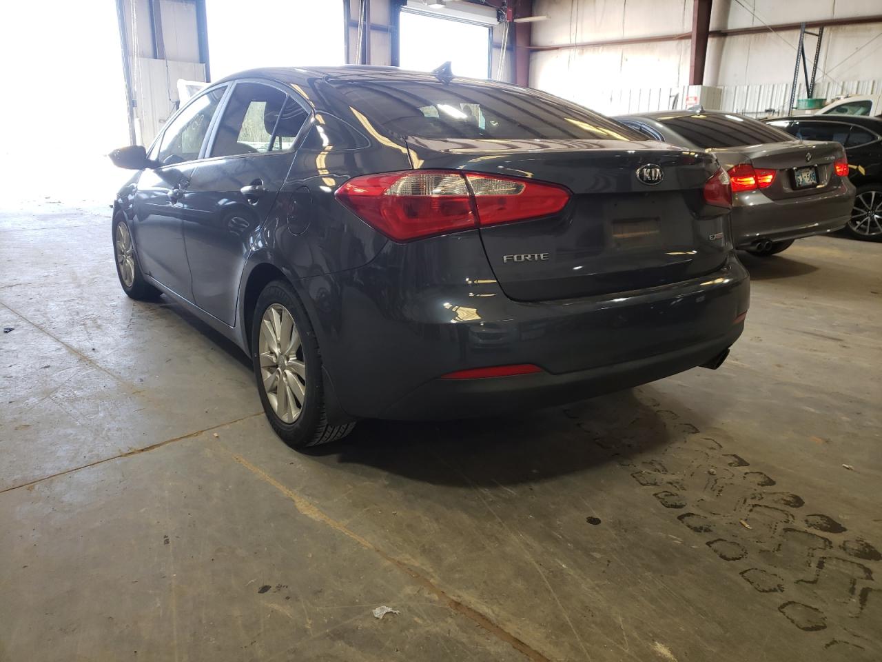 Photo 3 from auction – 2014 KIA FORTE EX with VIN KNAFX4A88E5106852