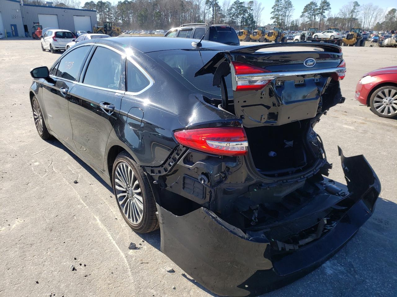 Photo 3 from auction – 2018 FORD FUSION TIT with VIN 3FA6P0RU5JR206241