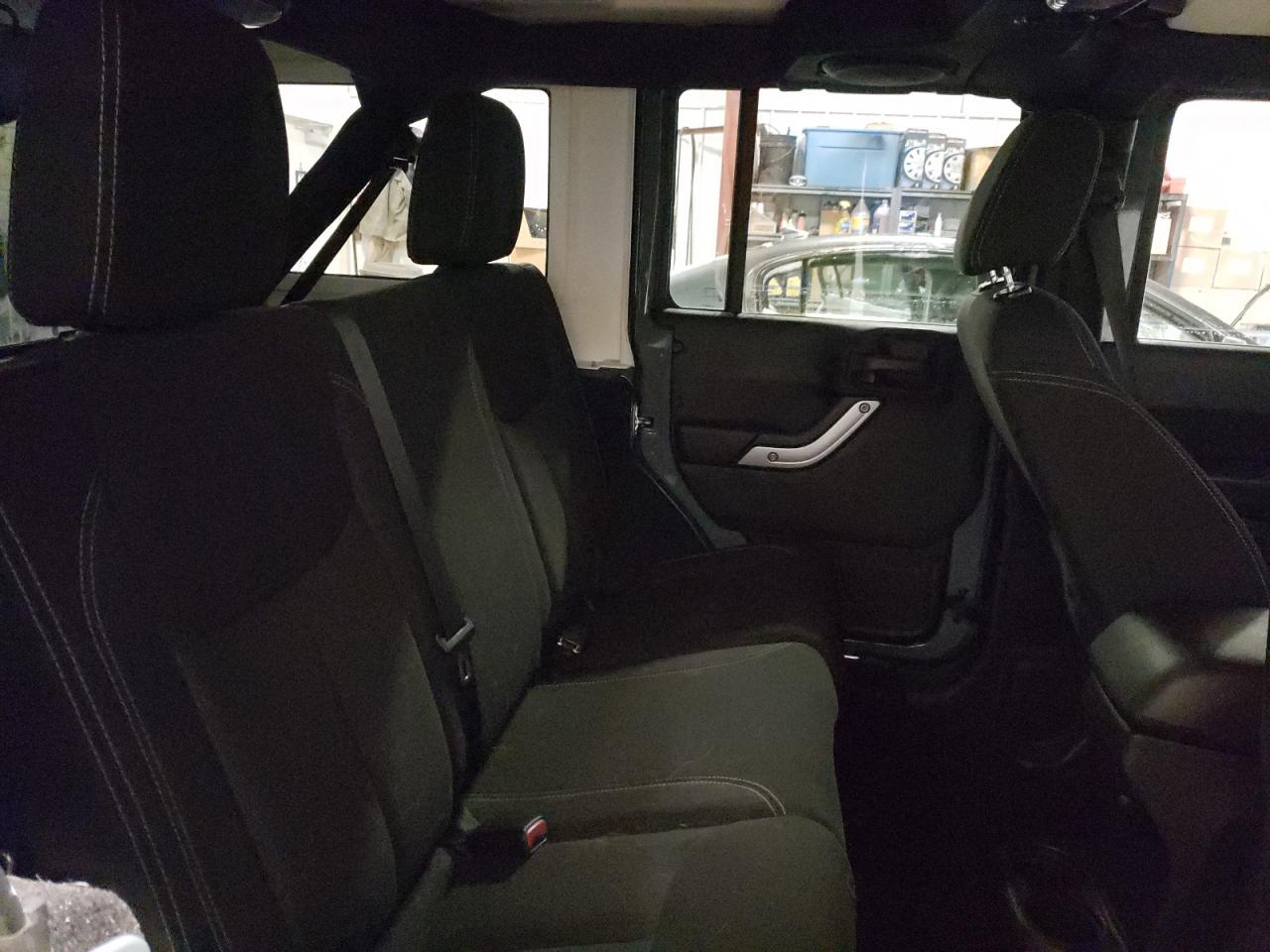 Photo 6 from auction – 2014 JEEP WRANGLER U with VIN 1C4BJWEG4EL135924