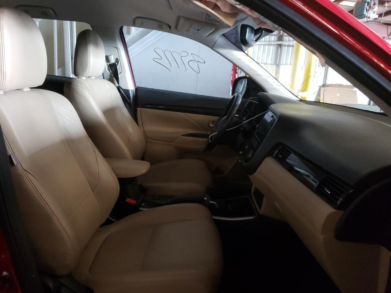 Zdjęcie 5 z aukcji – 2017 MITSUBISHI OUTLANDER z VIN JA4AD3A36HZ067271