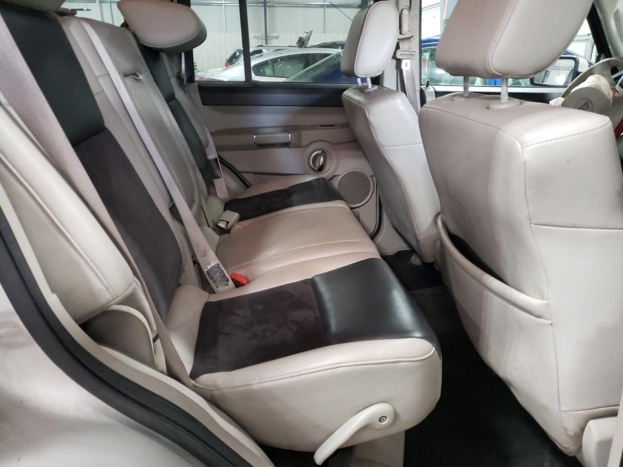 Photo 6 from auction – 2008 JEEP COMMANDER with VIN 1J8HG68298C181108