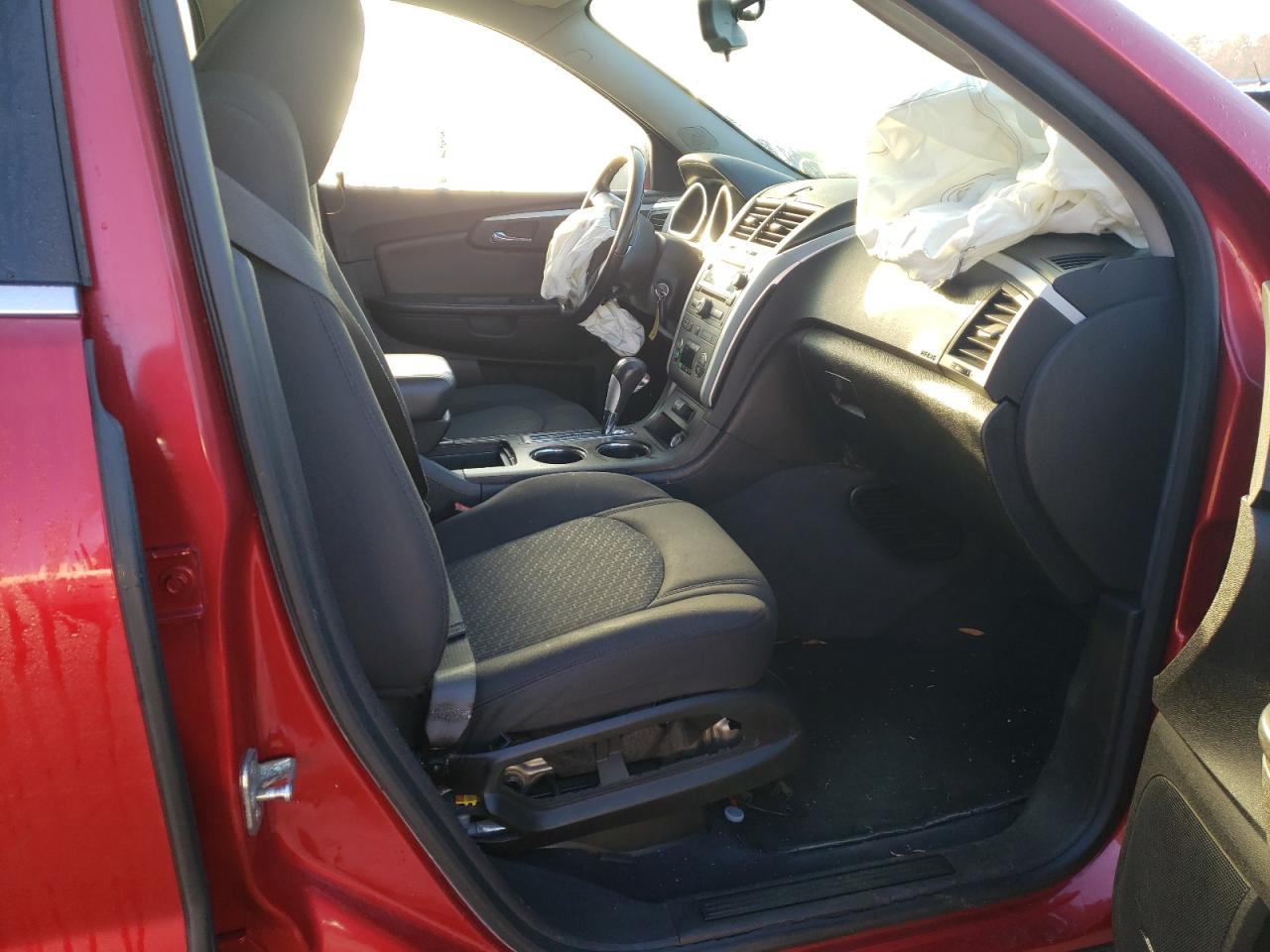 Photo 5 from auction – 2012 CHEVROLET TRAVERSE L with VIN 1GNKRGED8CJ191045