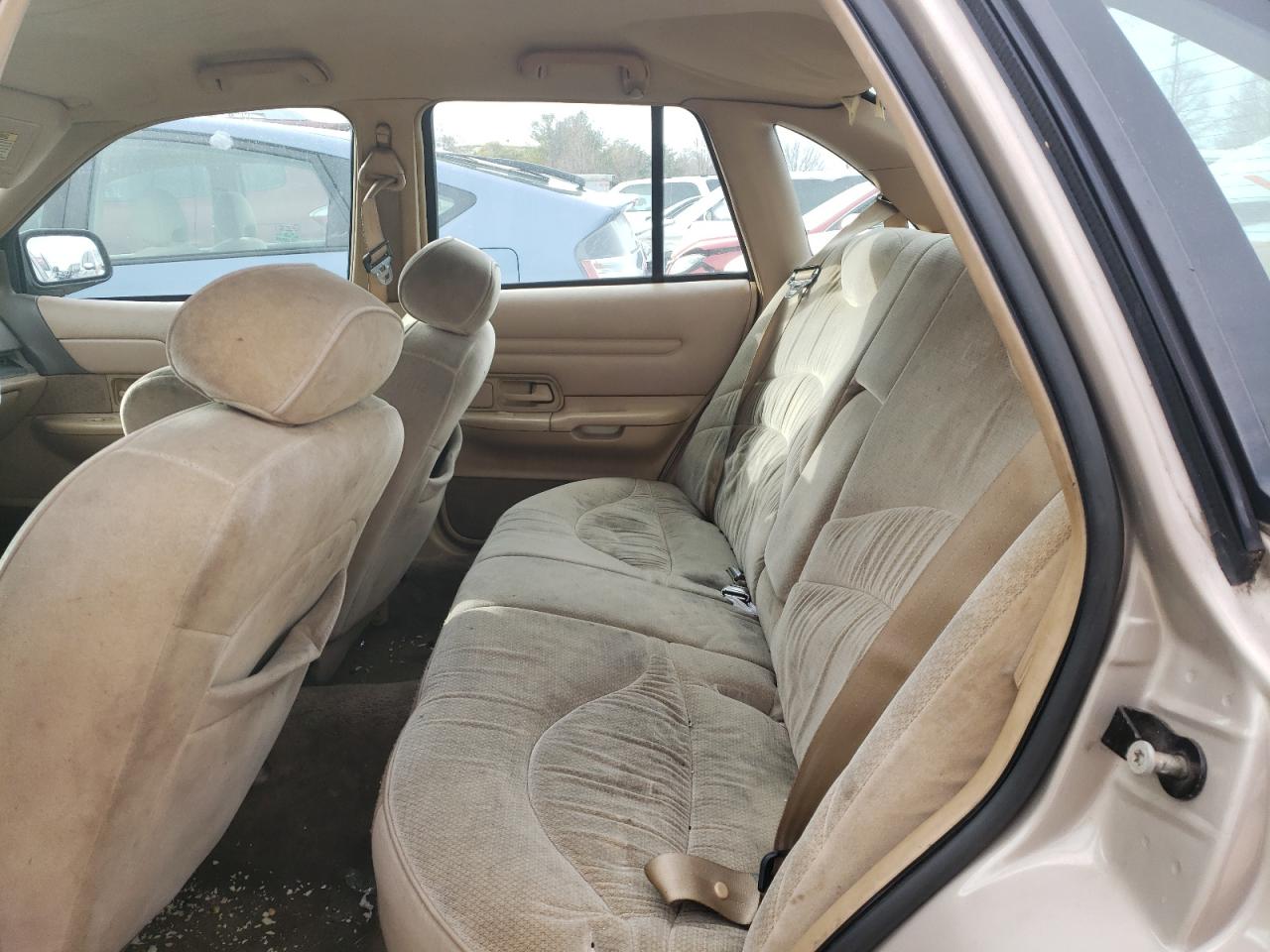 Photo 6 from auction – 1997 FORD CROWN VICT with VIN 2FALP74W3VX234650