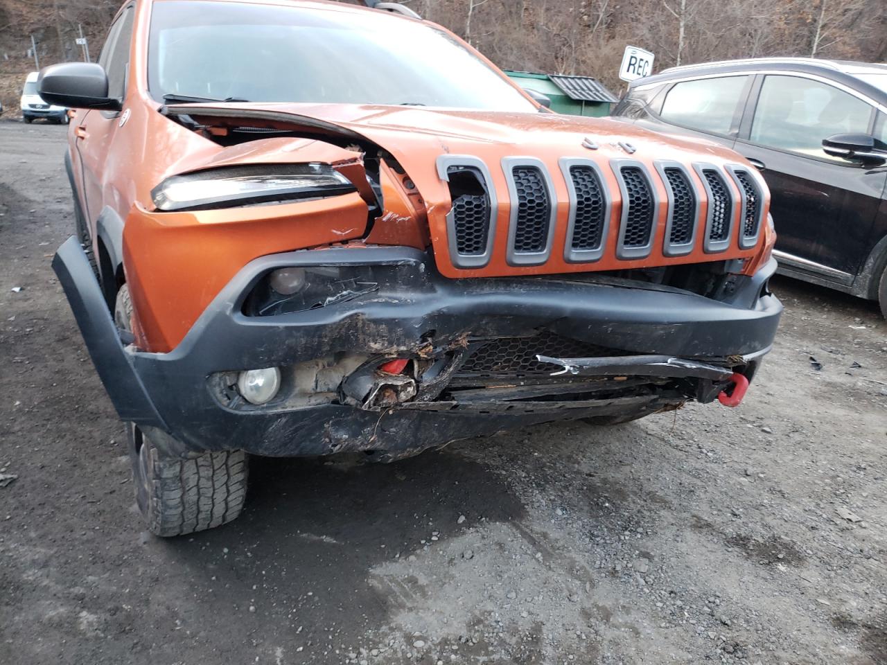 Photo 9 from auction – 2014 JEEP CHEROKEE T with VIN 1C4PJMBS8EW308698