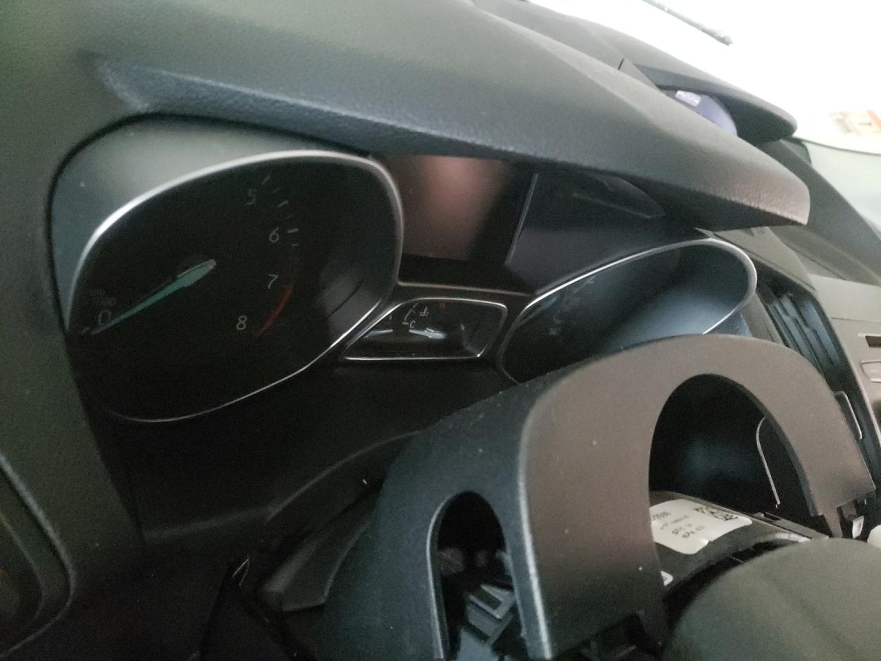 Photo 8 from auction – 2017 FORD ESCAPE SE with VIN 1FMCU9GD0HUD47908