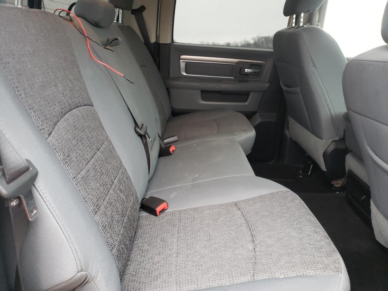 Photo 6 from auction – 2016 RAM 1500 SLT with VIN 3C6RR7LT3GG207412