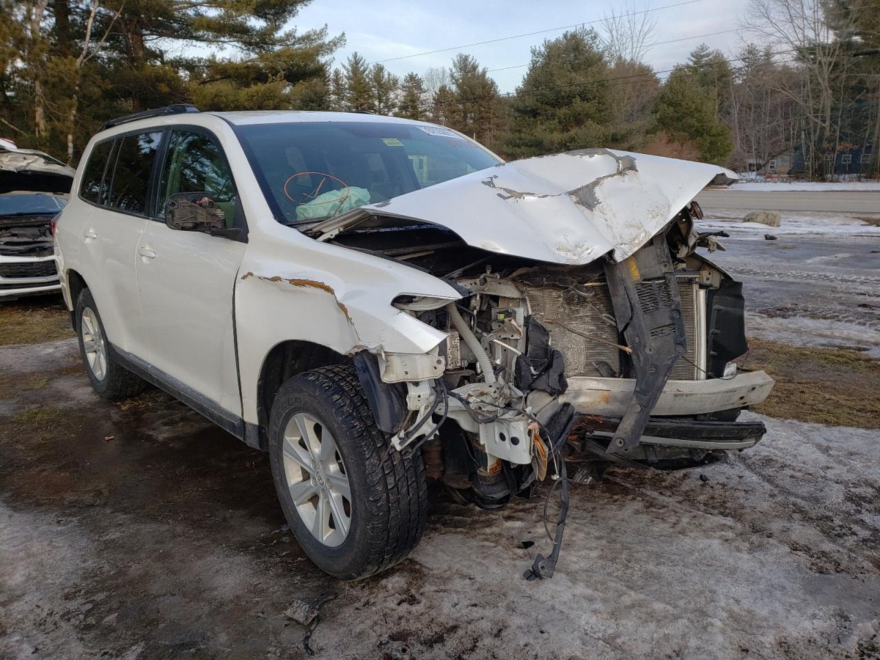 TOYOTA HIGHLANDER 2012 with VIN 5TDBK3EH9CS136664 - Photo from auction