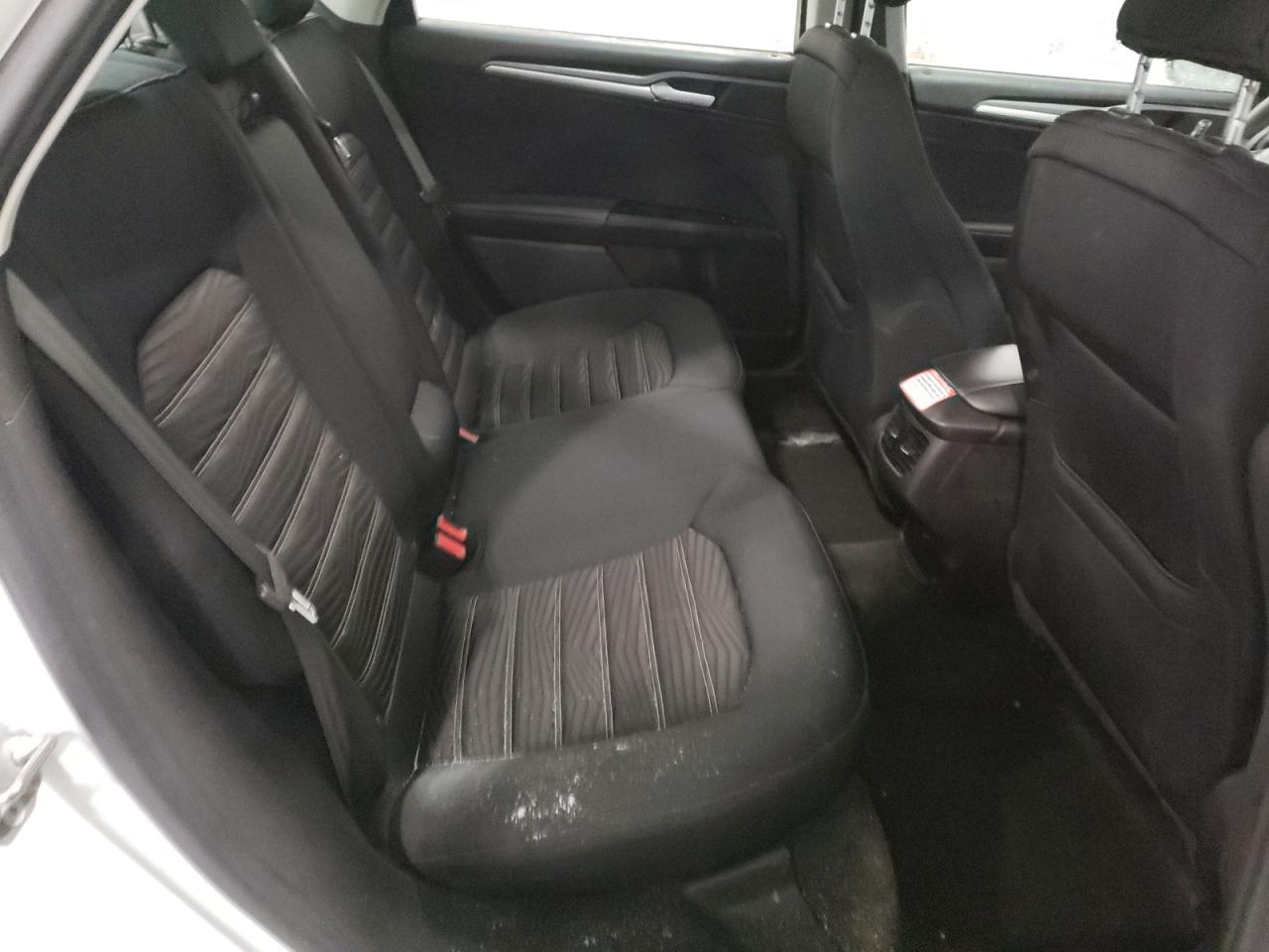 Photo 6 from auction – 2016 FORD FUSION SE with VIN 3FA6P0H75GR144408