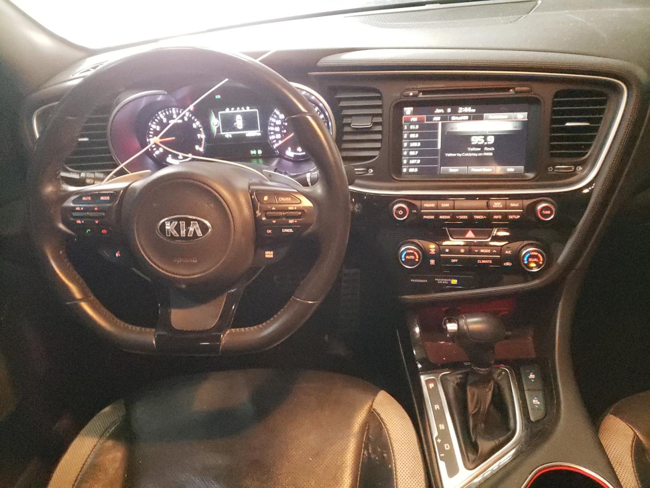 Foto 9 de la subasta – 2015 KIA OPTIMA SX con VIN KNAGR4A62F5653968