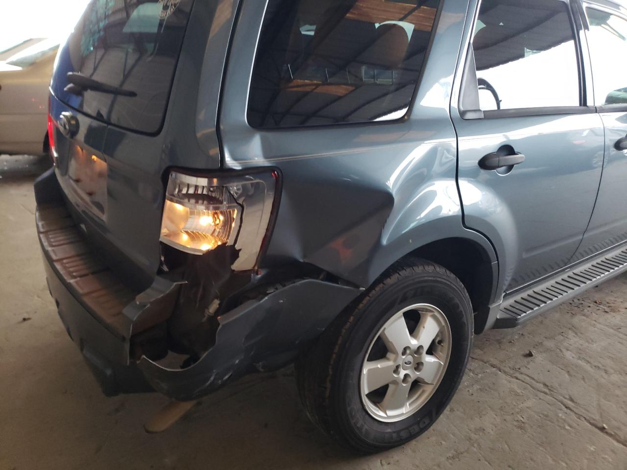 Photo 9 from auction – 2012 FORD ESCAPE XLT with VIN 1FMCU0D75CKA47604