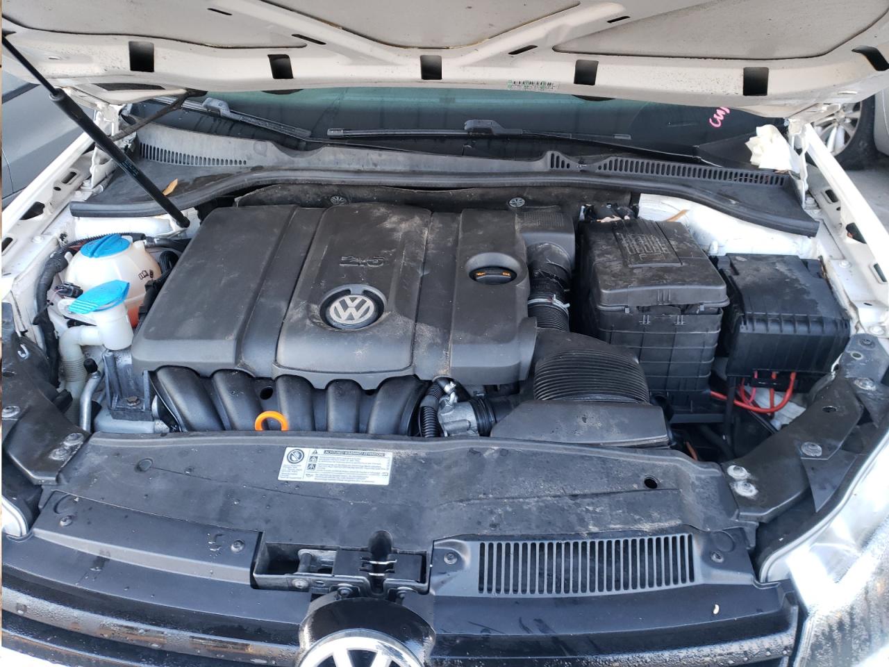 Photo 7 from auction – 2011 VOLKSWAGEN JETTA S with VIN 3VWPX7AJ9BM614648