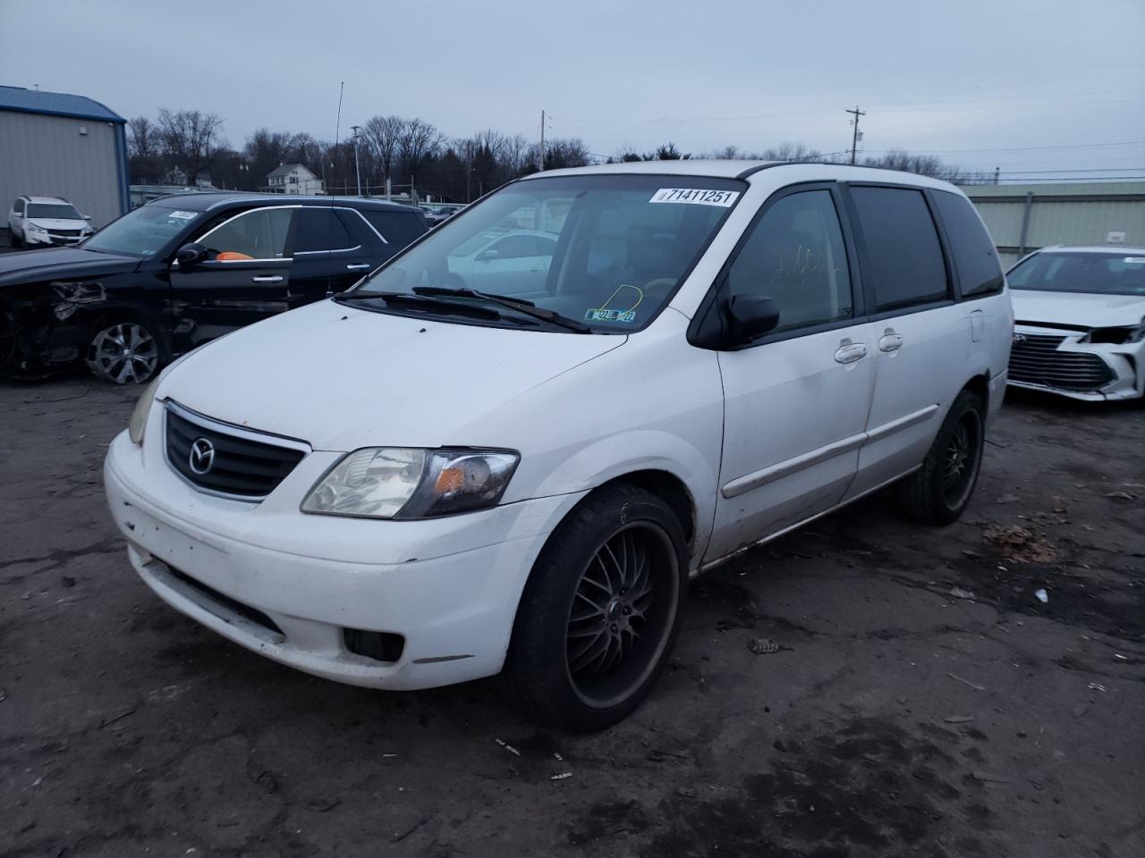 Photo 2 from auction – 2003 MAZDA MPV WAGON with VIN JM3LW28J630341953
