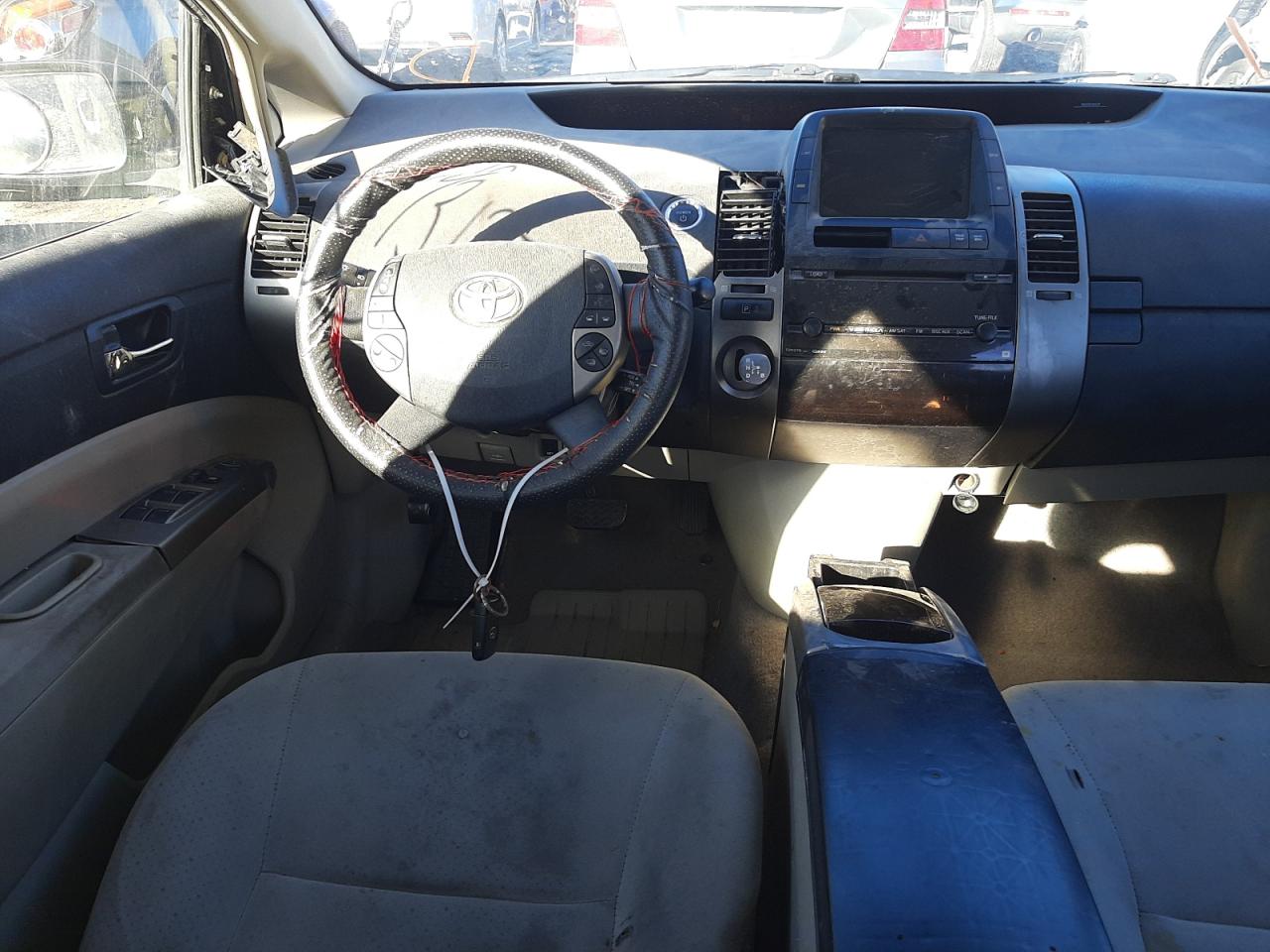 Photo 9 from auction – 2007 TOYOTA PRIUS with VIN JTDKB20U973247902
