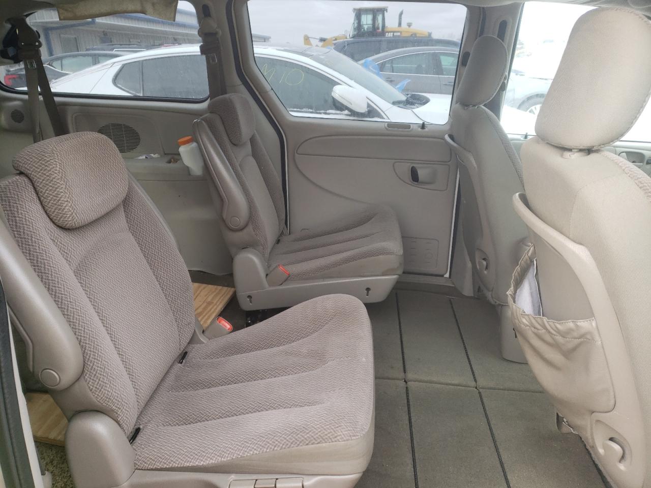 Photo 6 from auction – 2007 DODGE GRAND CARA with VIN 2D4GP44L17R145976