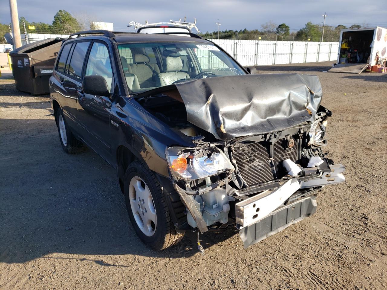 TOYOTA HIGHLANDER 2004 with VIN JTEEP21A840062042 - Photo from auction
