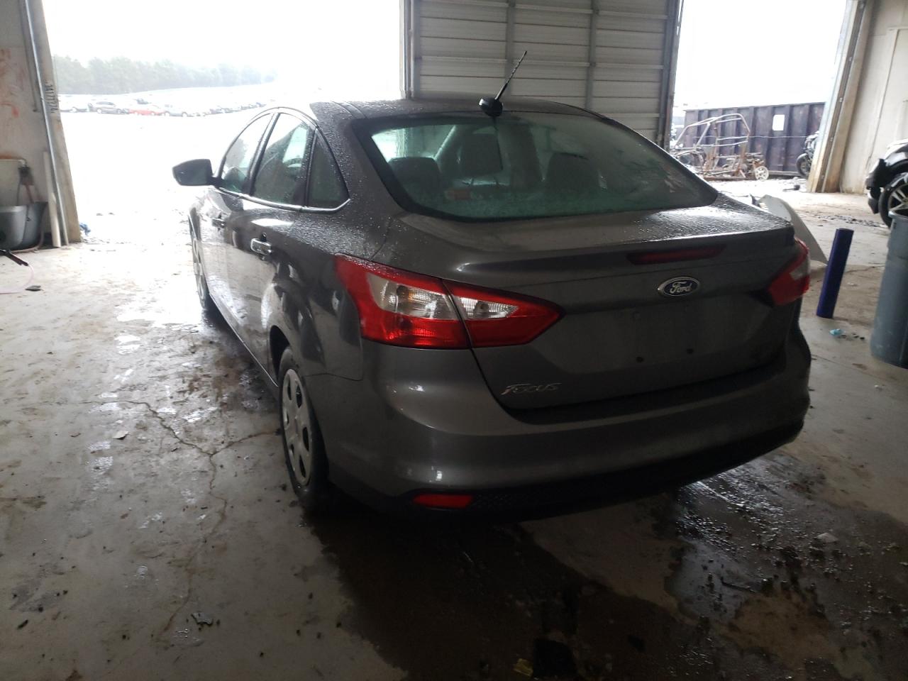 Photo 3 from auction – 2013 FORD FOCUS S with VIN 1FADP3E2XDL275569