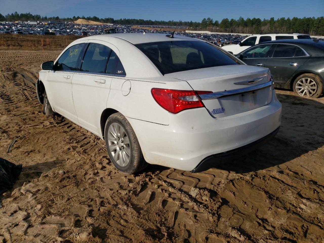 Photo 3 from auction – 2012 CHRYSLER 200 LX with VIN 1C3CCBAB8CN127381