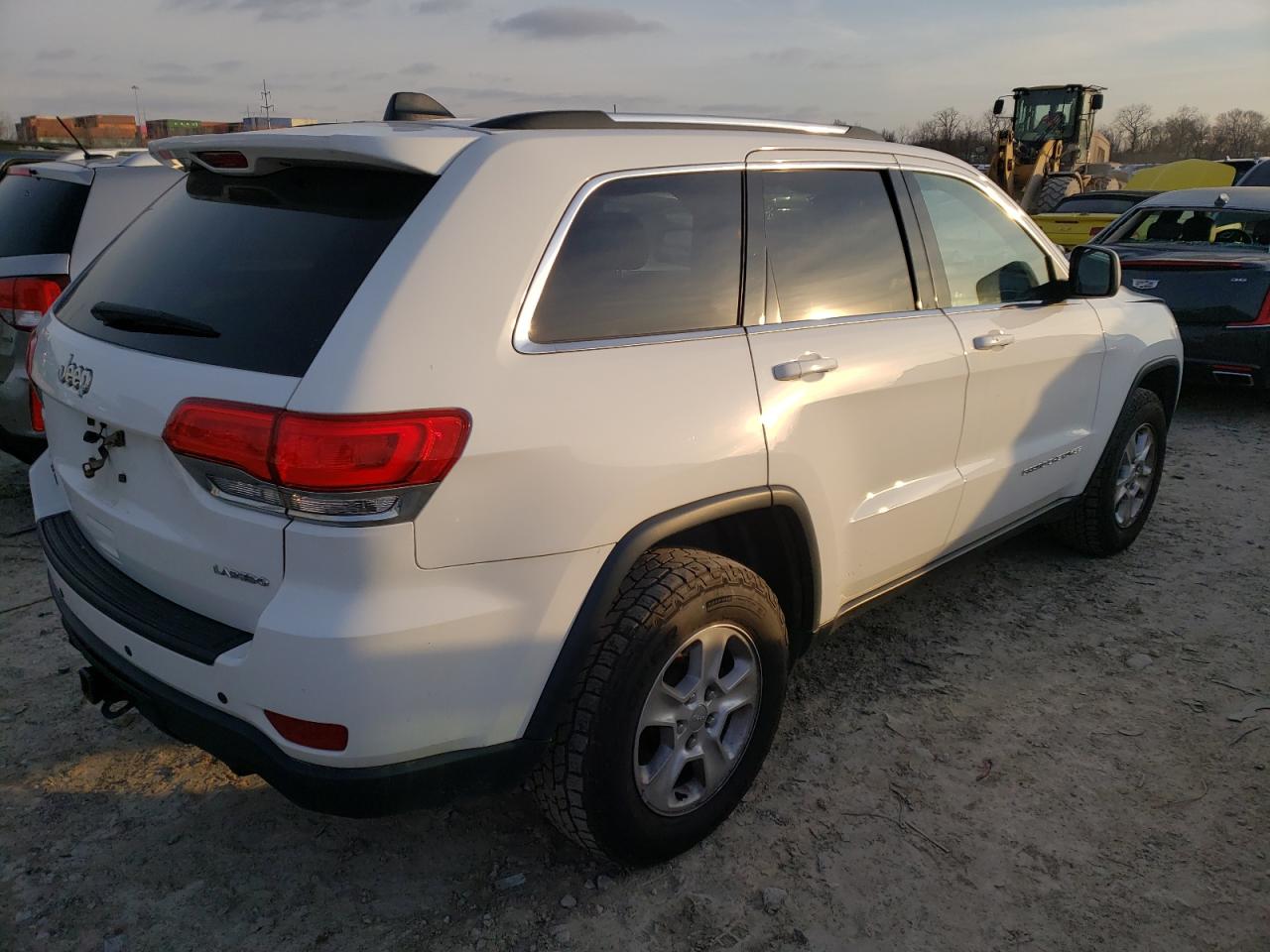 Photo 4 from auction – 2015 JEEP GRAND CHER with VIN 1C4RJFAG4FC889220