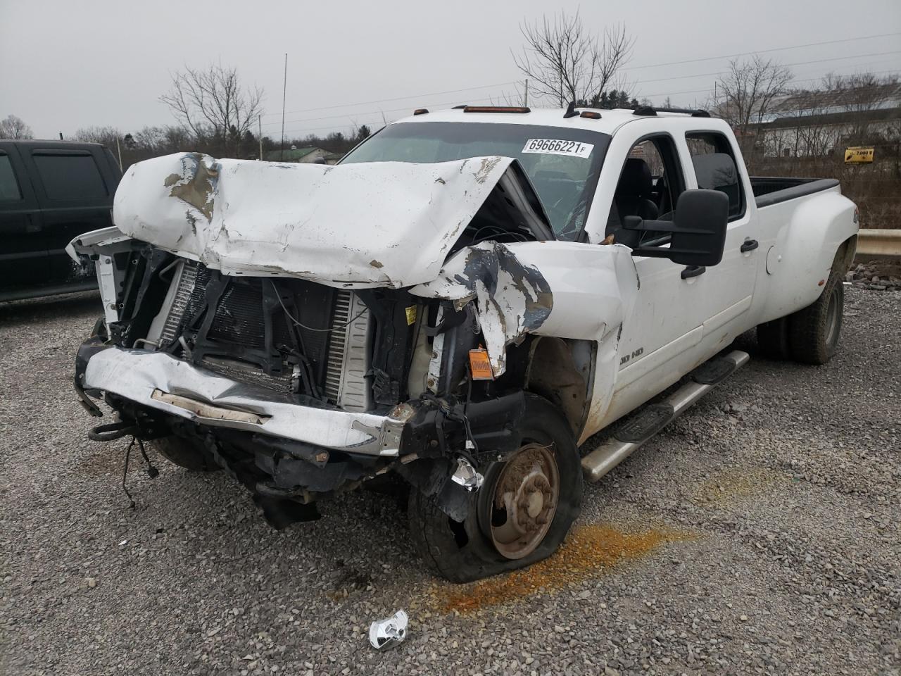 Photo 2 from auction – 2007 CHEVROLET SILVERADO with VIN 1GCJK33687F553552