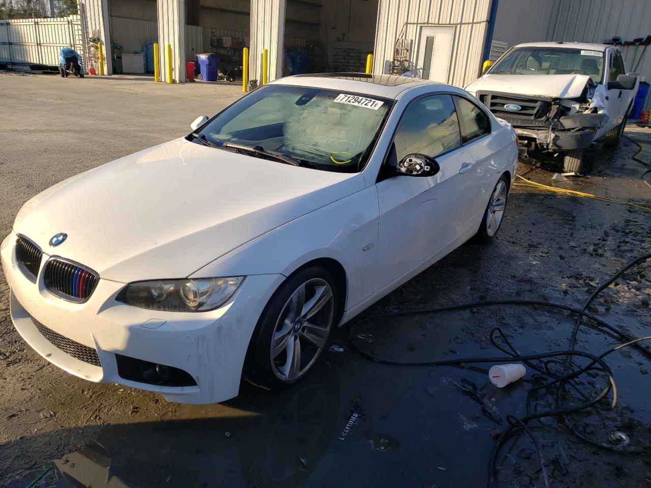 Photo 2 from auction – 2008 BMW 335 I with VIN WBAWB73528P157372