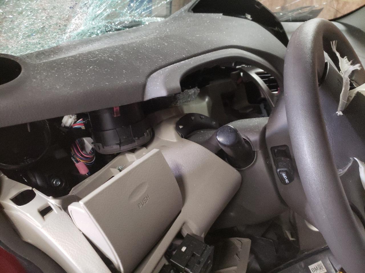 Photo 8 from auction – 2010 TOYOTA YARIS with VIN JTDBT4K31A1357536