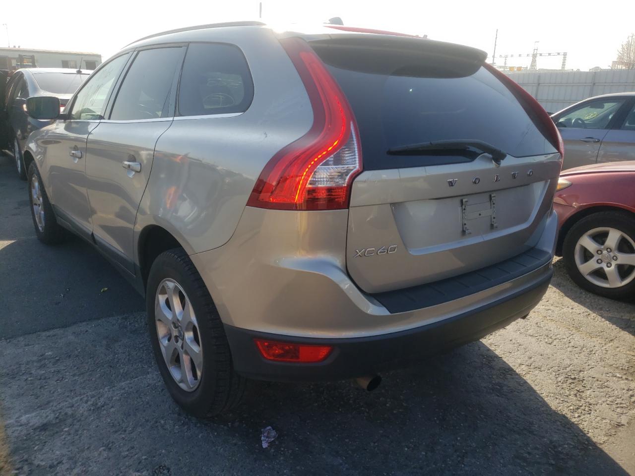 Photo 3 from auction – 2013 VOLVO XC60 3.2 with VIN YV4940DL4D2432033