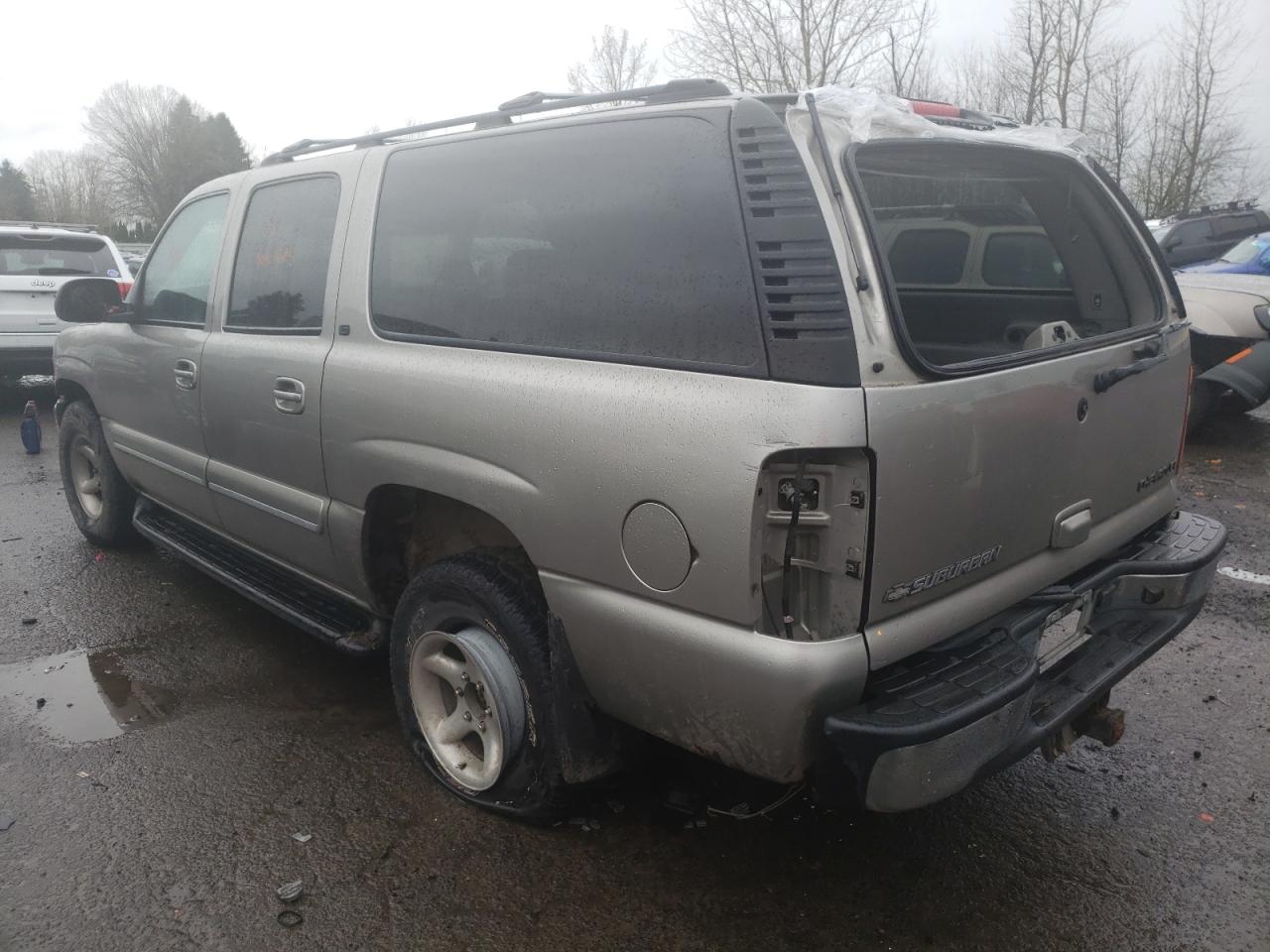 Photo 3 from auction – 2002 CHEVROLET SUBURBAN K with VIN 3GNFK16Z22G344077