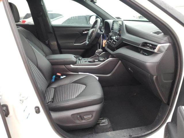 Photo 5 from auction – 2021 TOYOTA HIGHLANDER with VIN 5TDLZRBH6MS092986
