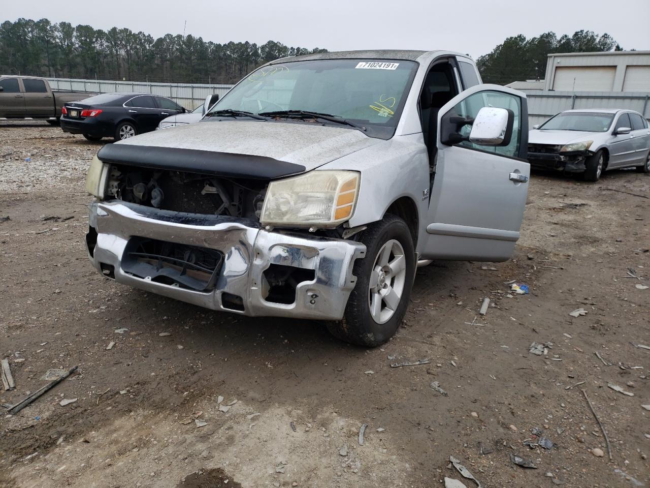Photo 2 from auction – 2004 NISSAN TITAN XE with VIN 1N6AA06A74N589040
