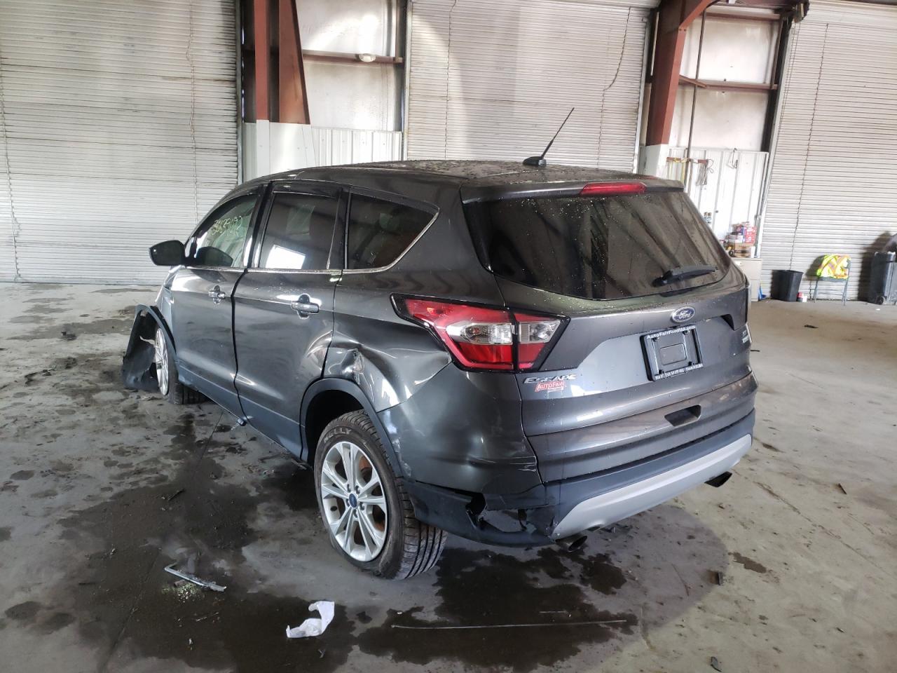 Photo 3 from auction – 2017 FORD ESCAPE SE with VIN 1FMCU9GD0HUD47908