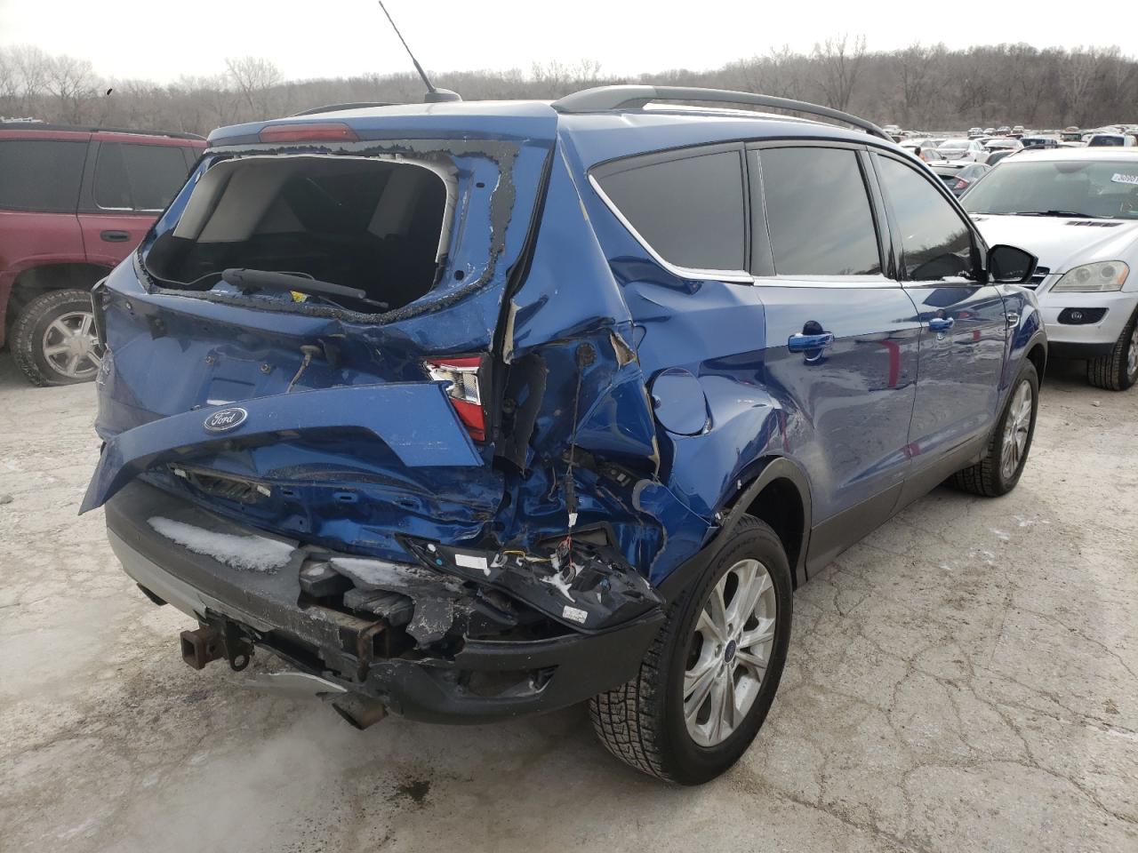 Photo 4 from auction – 2017 FORD ESCAPE SE with VIN 1FMCU9G91HUC01058