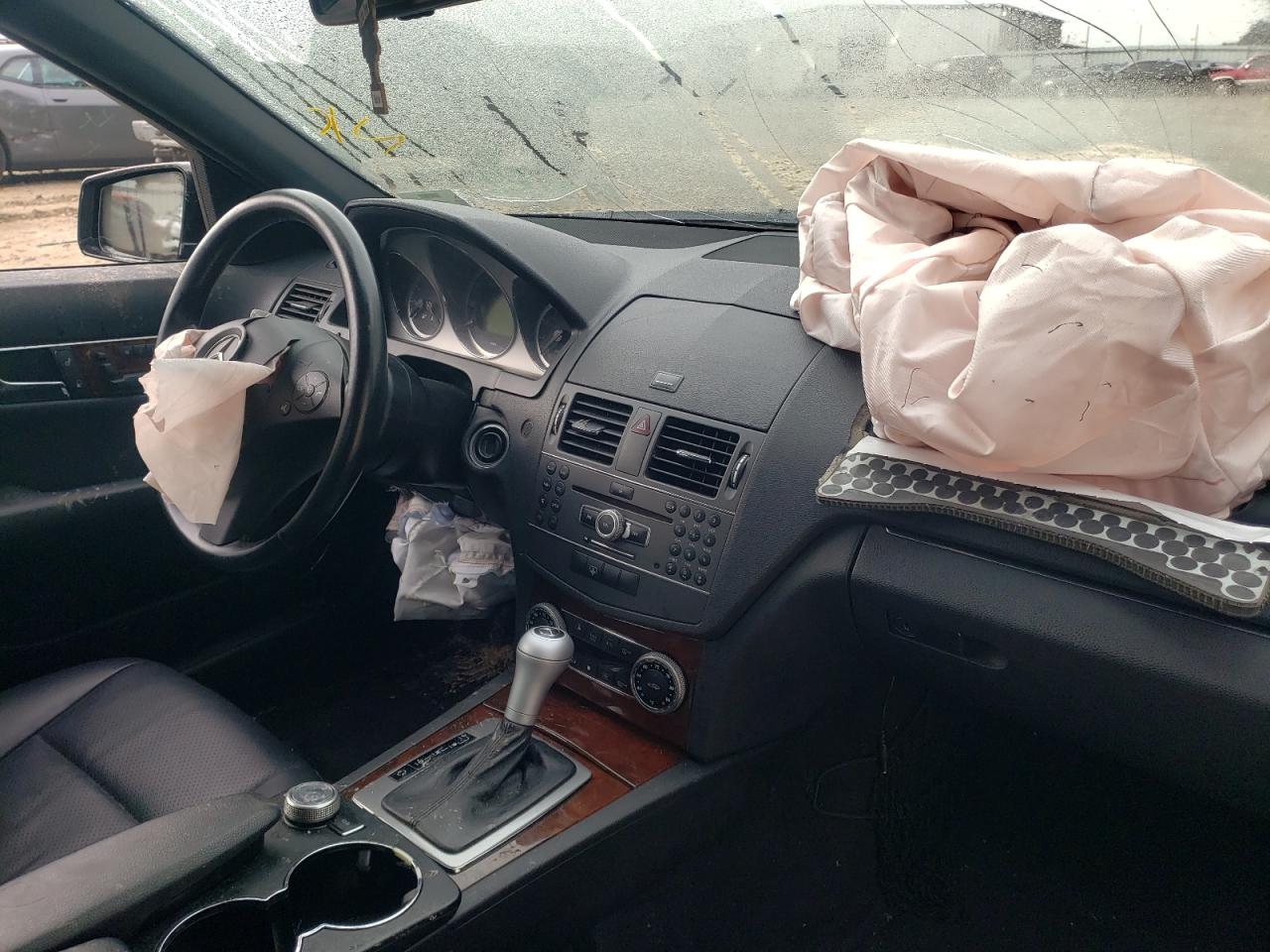 Photo 9 from auction – 2011 MERCEDES-BENZ C 300 with VIN WDDGF5EB7BA425643