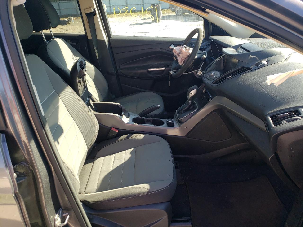 Photo 5 from auction – 2013 FORD ESCAPE SE with VIN 1FMCU0G90DUD64564