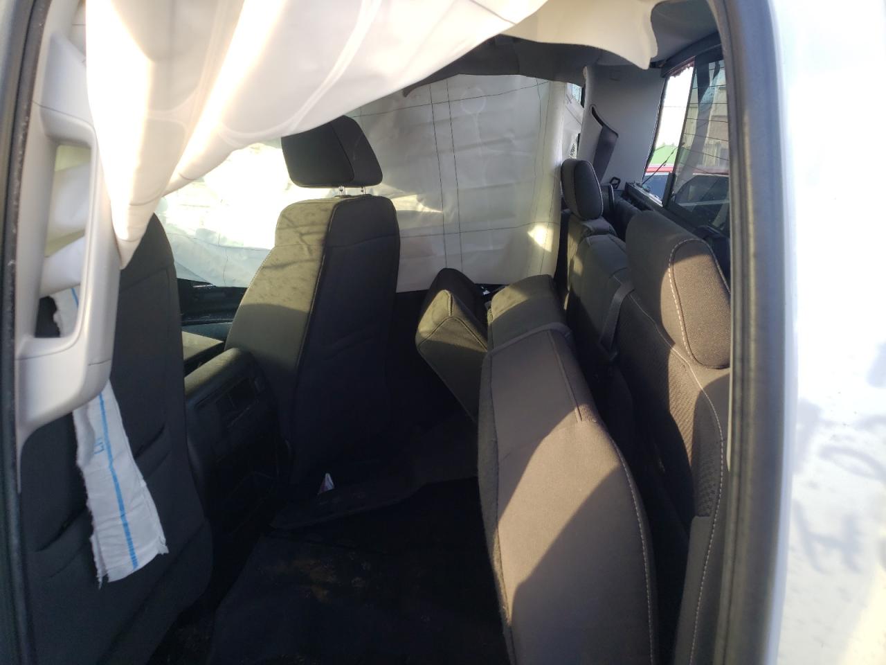 Photo 6 from auction – 2016 CHEVROLET SILVERADO with VIN 1GCVKREC1GZ319176