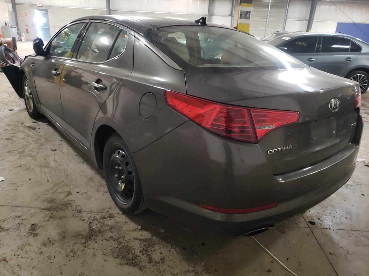 Photo 3 from auction – 2013 KIA OPTIMA EX with VIN 5XXGN4A73DG194000