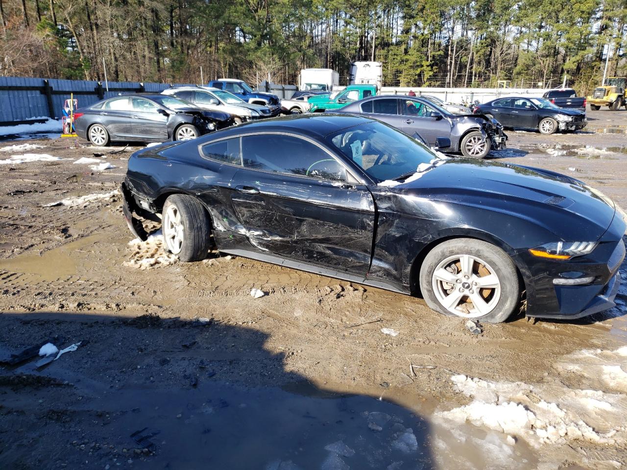 Photo 9 from auction – 2018 FORD MUSTANG with VIN 1FA6P8TH6J5162523