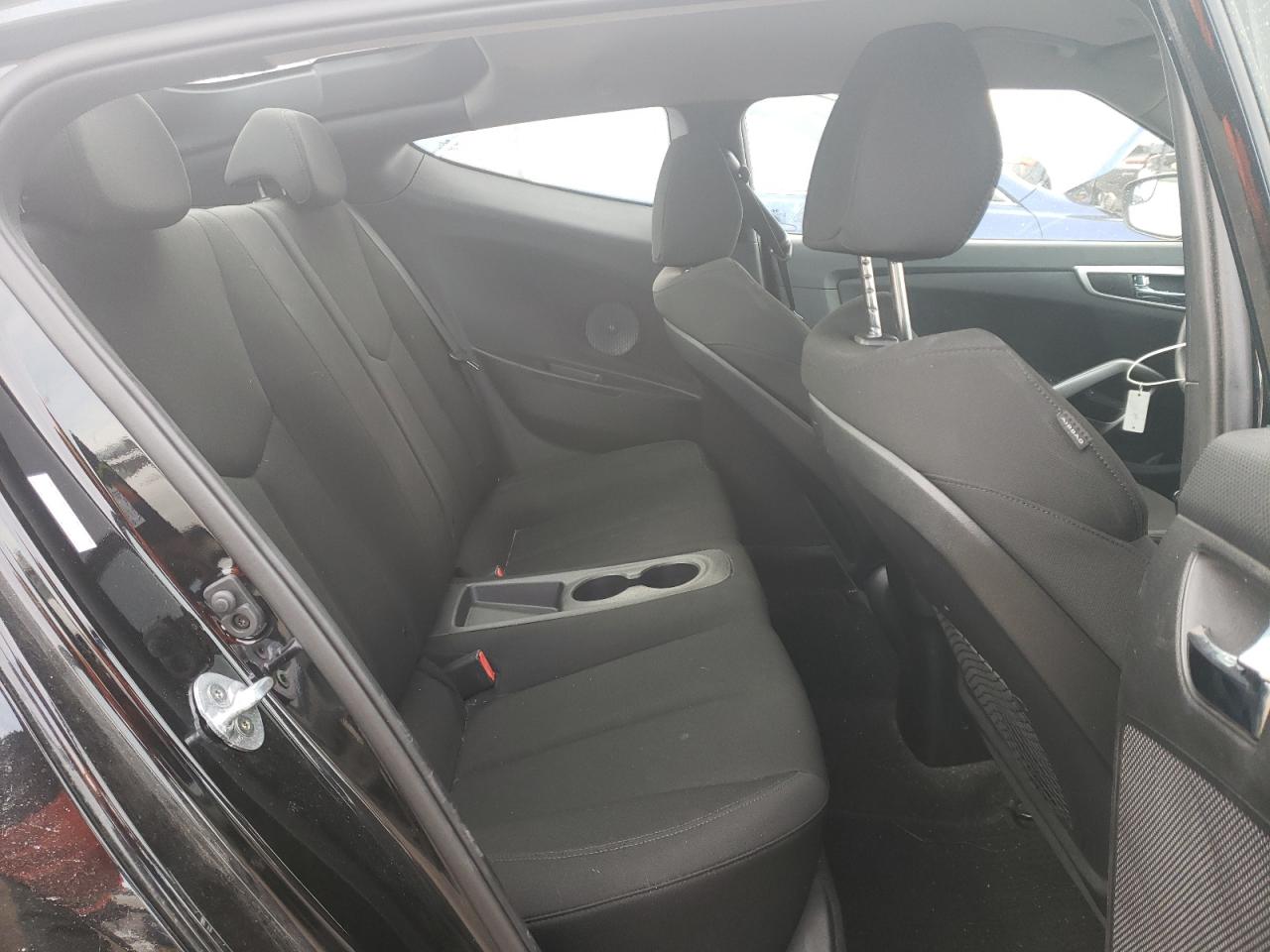 Photo 6 from auction – 2016 HYUNDAI VELOSTER with VIN KMHTC6AD4GU275832