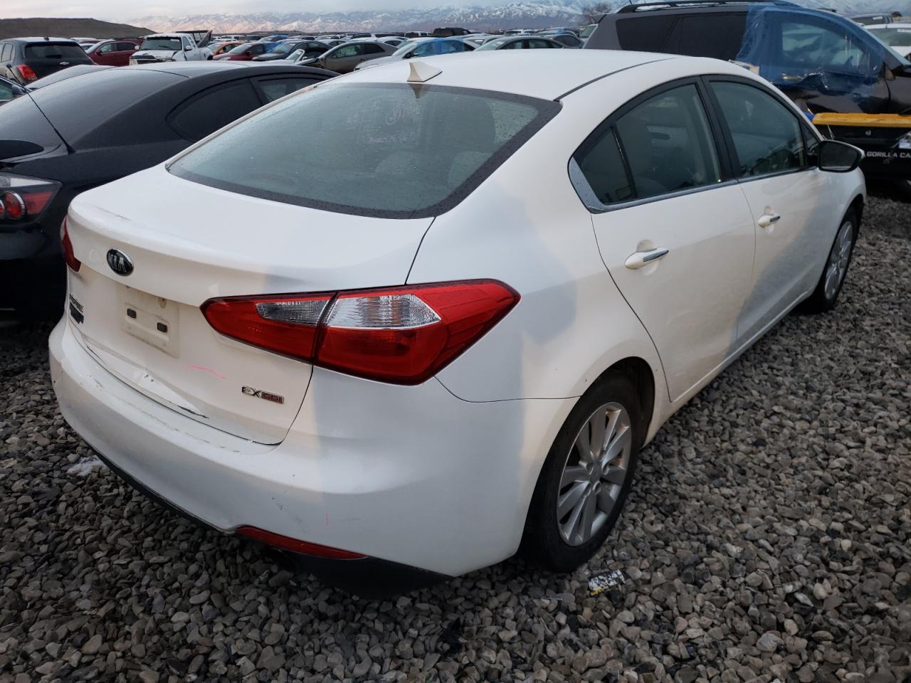 Photo 4 from auction – 2015 KIA FORTE EX with VIN KNAFX4A81F5360758