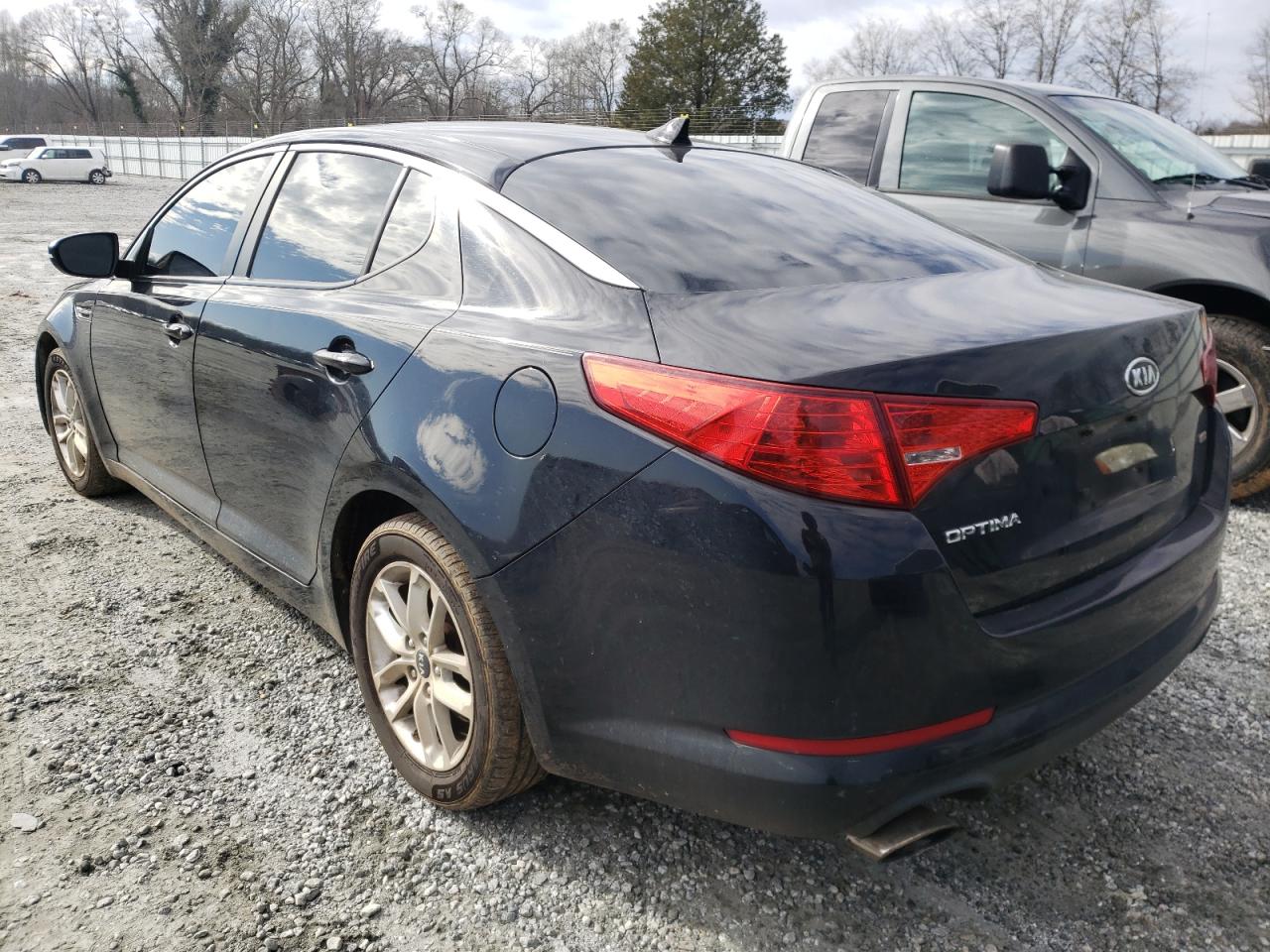 Photo 3 from auction – 2011 KIA OPTIMA LX with VIN KNAGM4A73B5073615