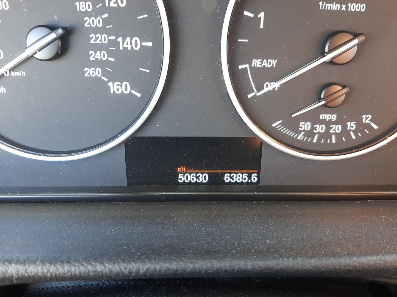 Photo 8 from auction – 2017 BMW 320 I with VIN WBA8E1G36HNU18455