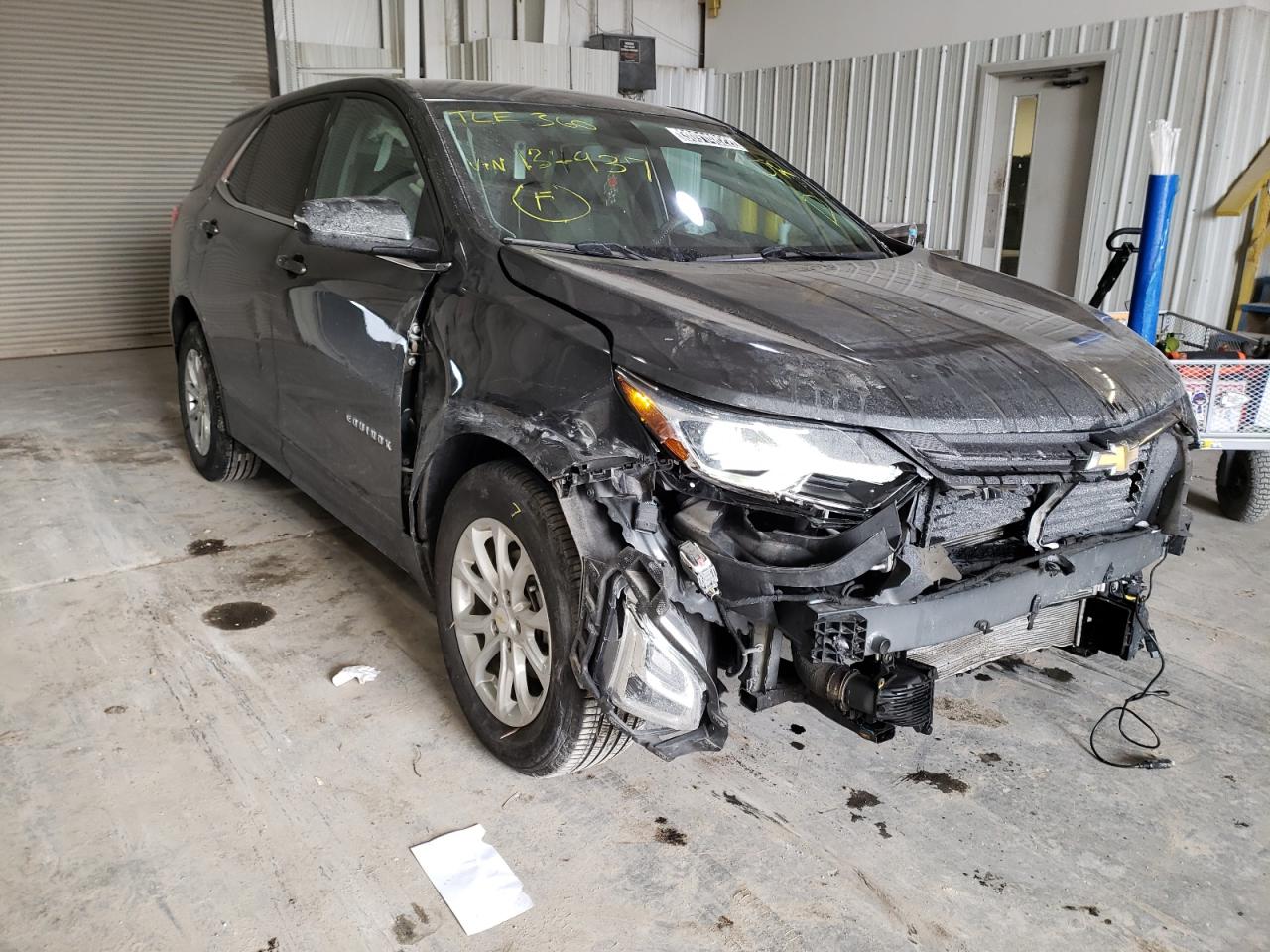 CHEVROLET EQUINOX LT 2018 with VIN 2GNAXJEV0J6134937 - Photo from auction