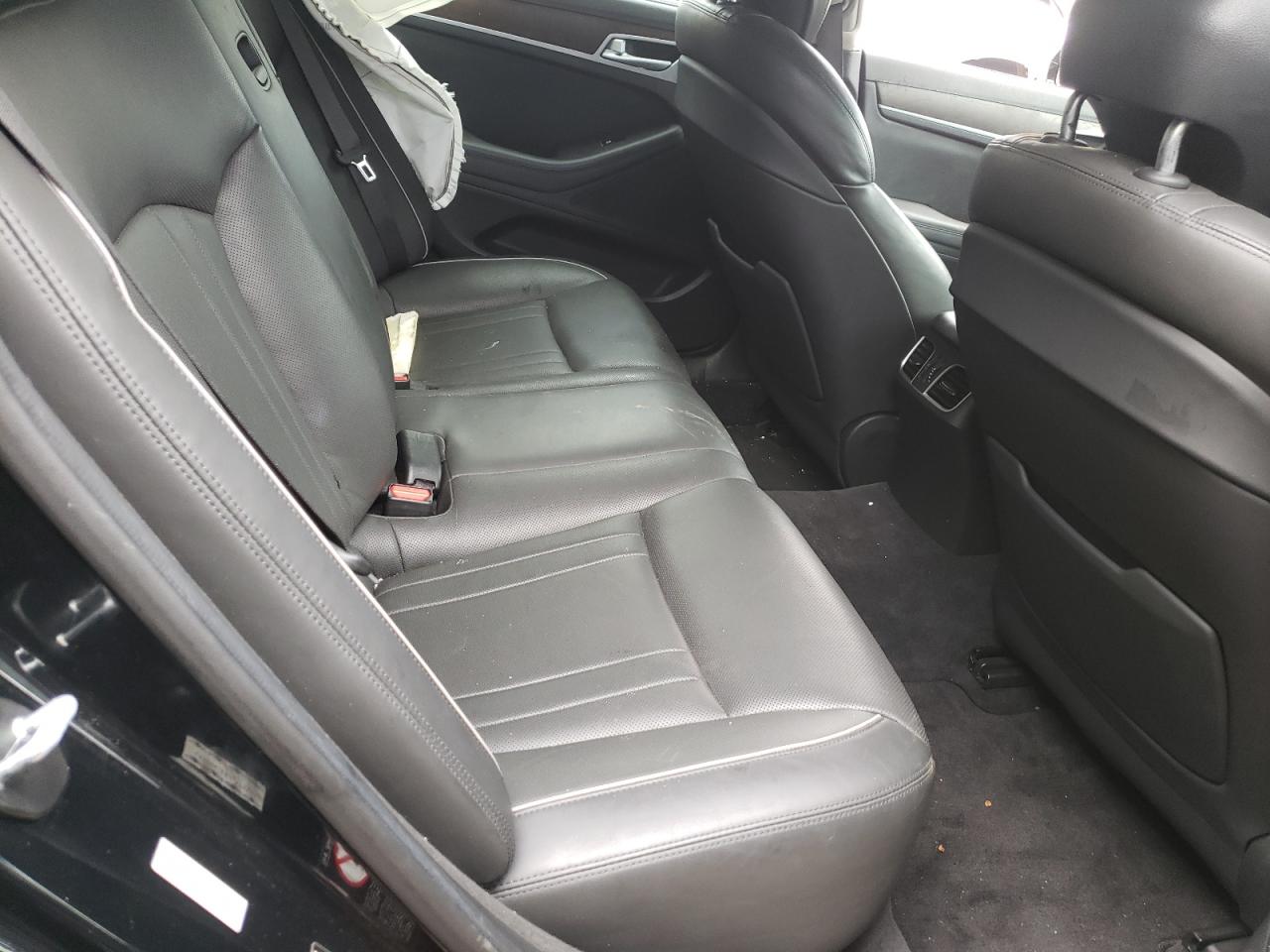 Photo 6 from auction – 2017 GENESIS G80 with VIN KMHGN4JE5HU173580