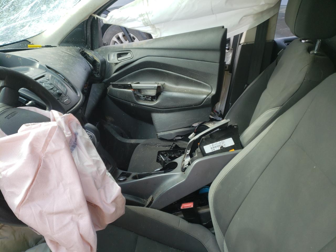 Photo 6 from auction – 2013 FORD ESCAPE S with VIN 1FMCU0F79DUC16770