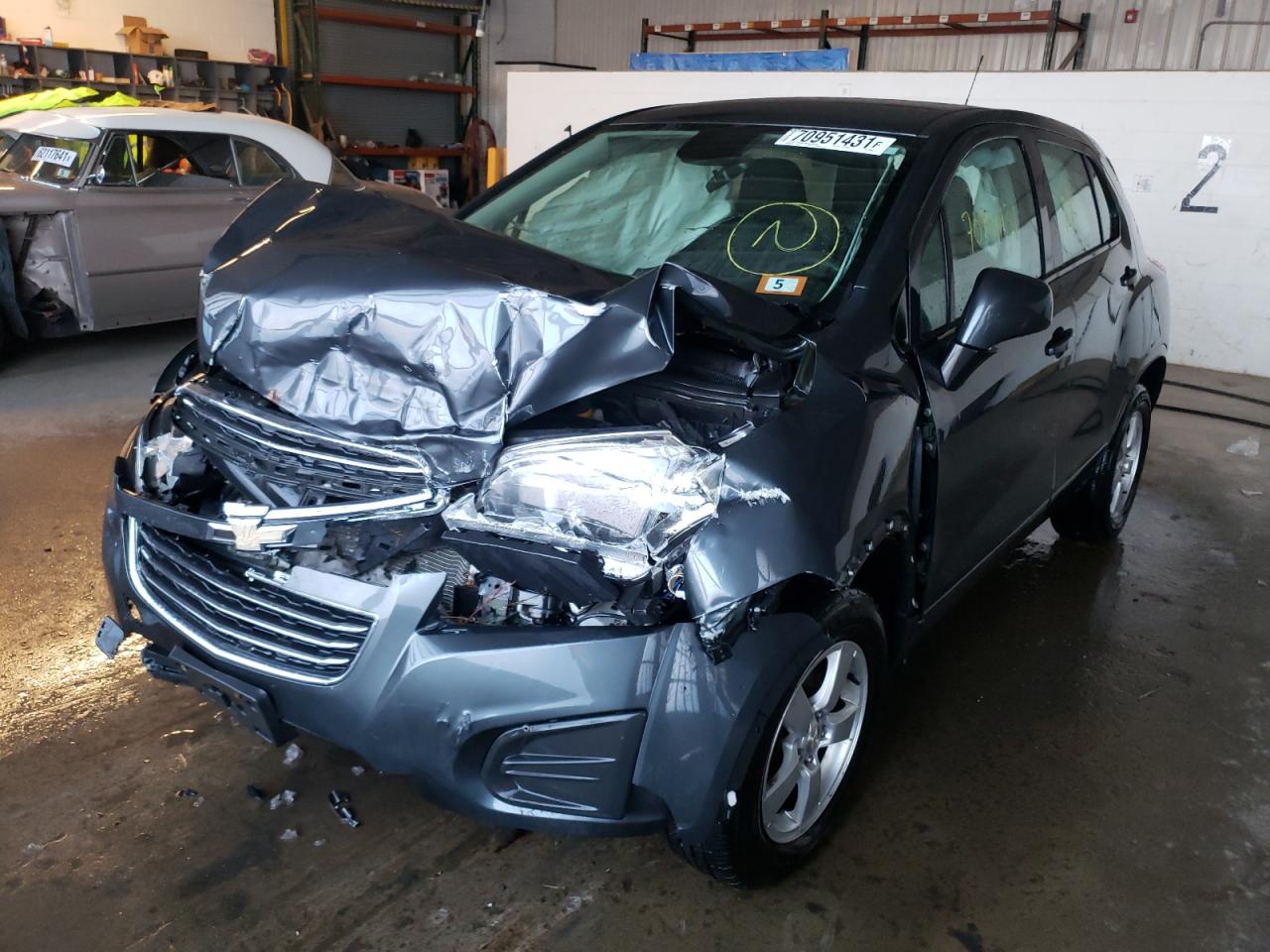 Zdjęcie 2 z aukcji – 2016 CHEVROLET TRAX LS z VIN 3GNCJNSB5GL139888