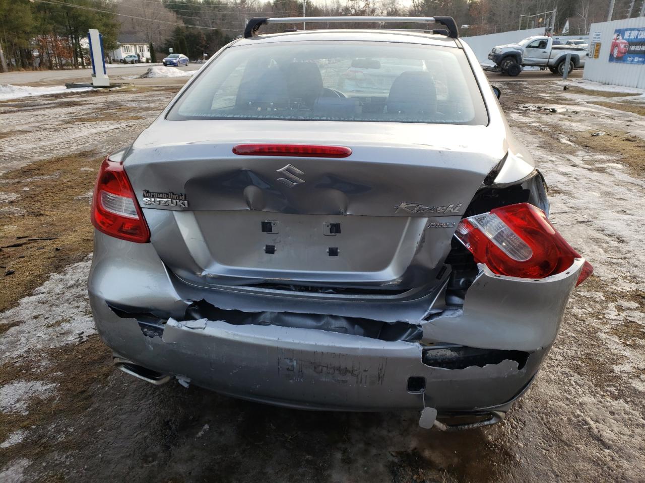 Photo 9 from auction – 2011 SUZUKI KIZASHI SE with VIN JS2RF9A38B6111128