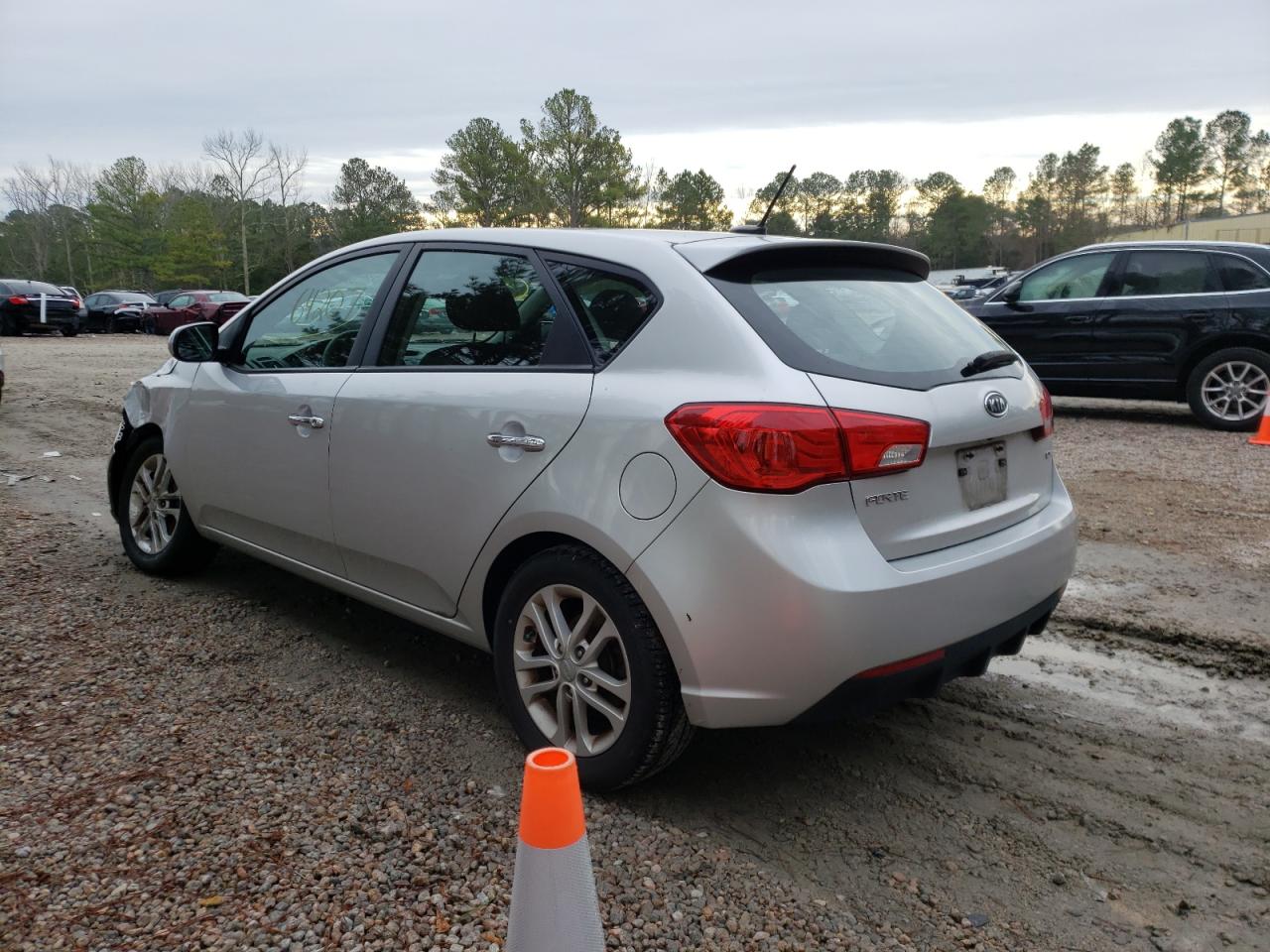 Zdjęcie 3 z aukcji – 2011 KIA FORTE EX z VIN KNAFU5A27B5452770