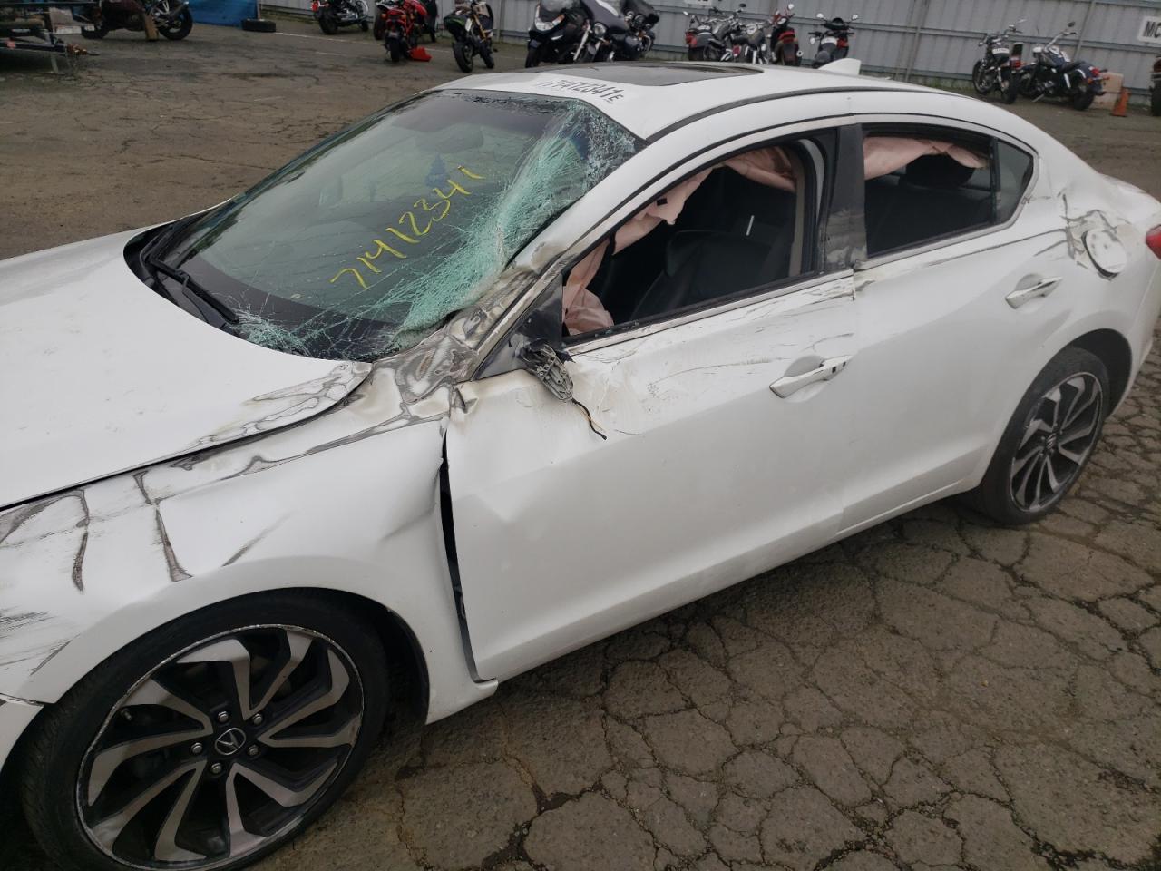 Photo 9 from auction – 2013 ACURA ILX 20 PRE with VIN 19VDE1F52DE013740