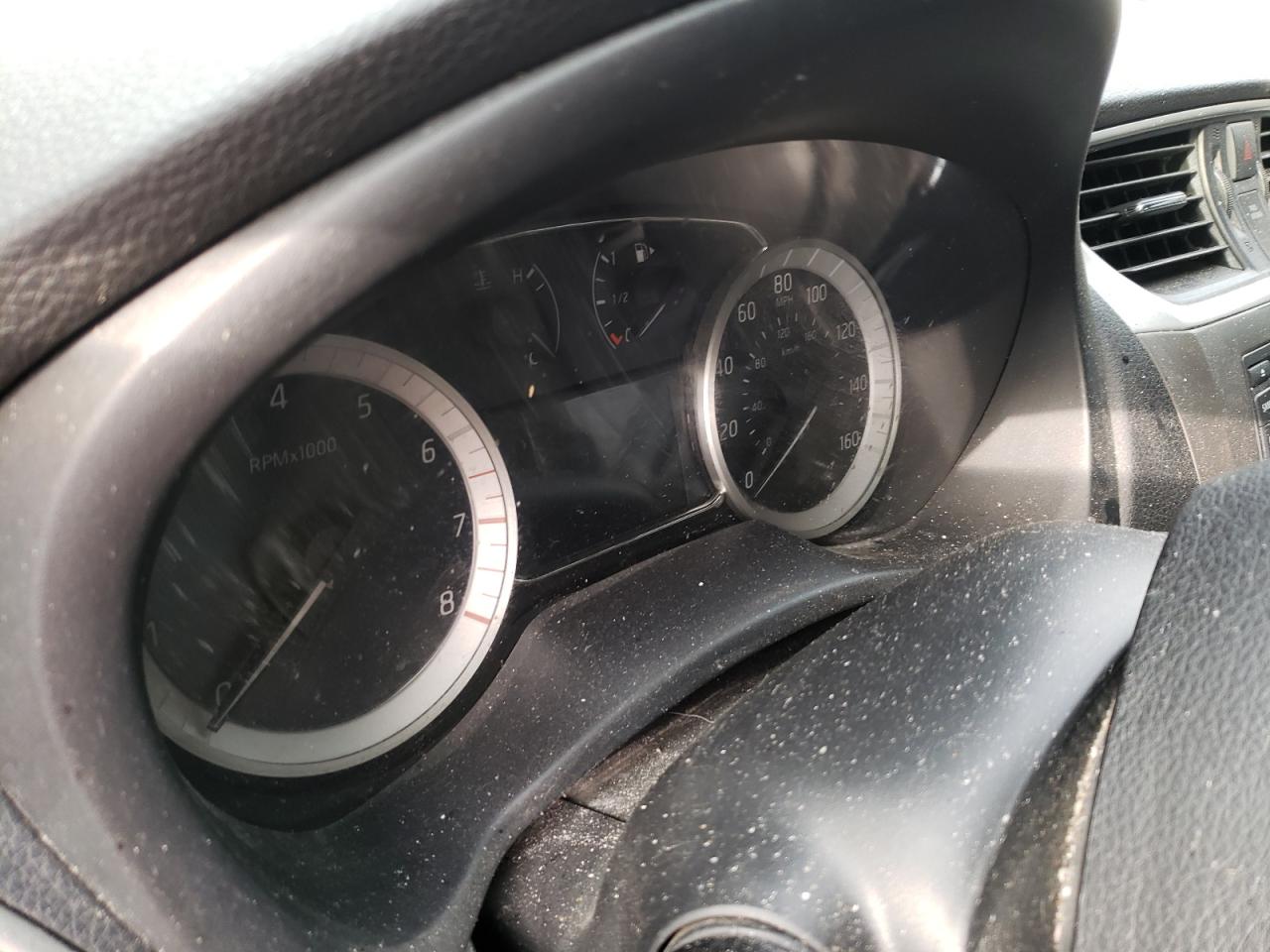 Photo 8 from auction – 2014 NISSAN SENTRA S with VIN 3N1AB7AP4EY321817